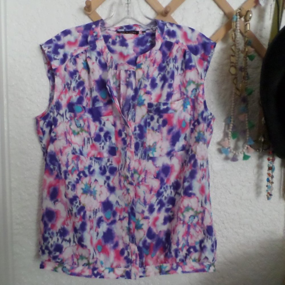 Violet & Claire Splatter Print Sleeveless Blouse Sz L